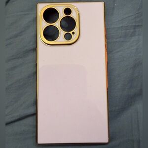 iPhone 15 pro lilac square case
